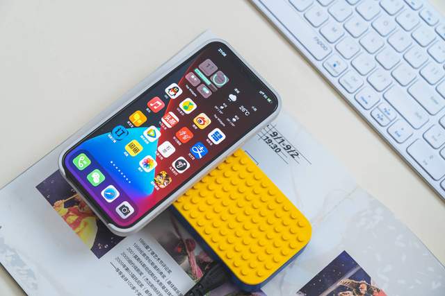 桌面充电器还能这样玩？IDMIX P65 PRO上手，积木模块好评