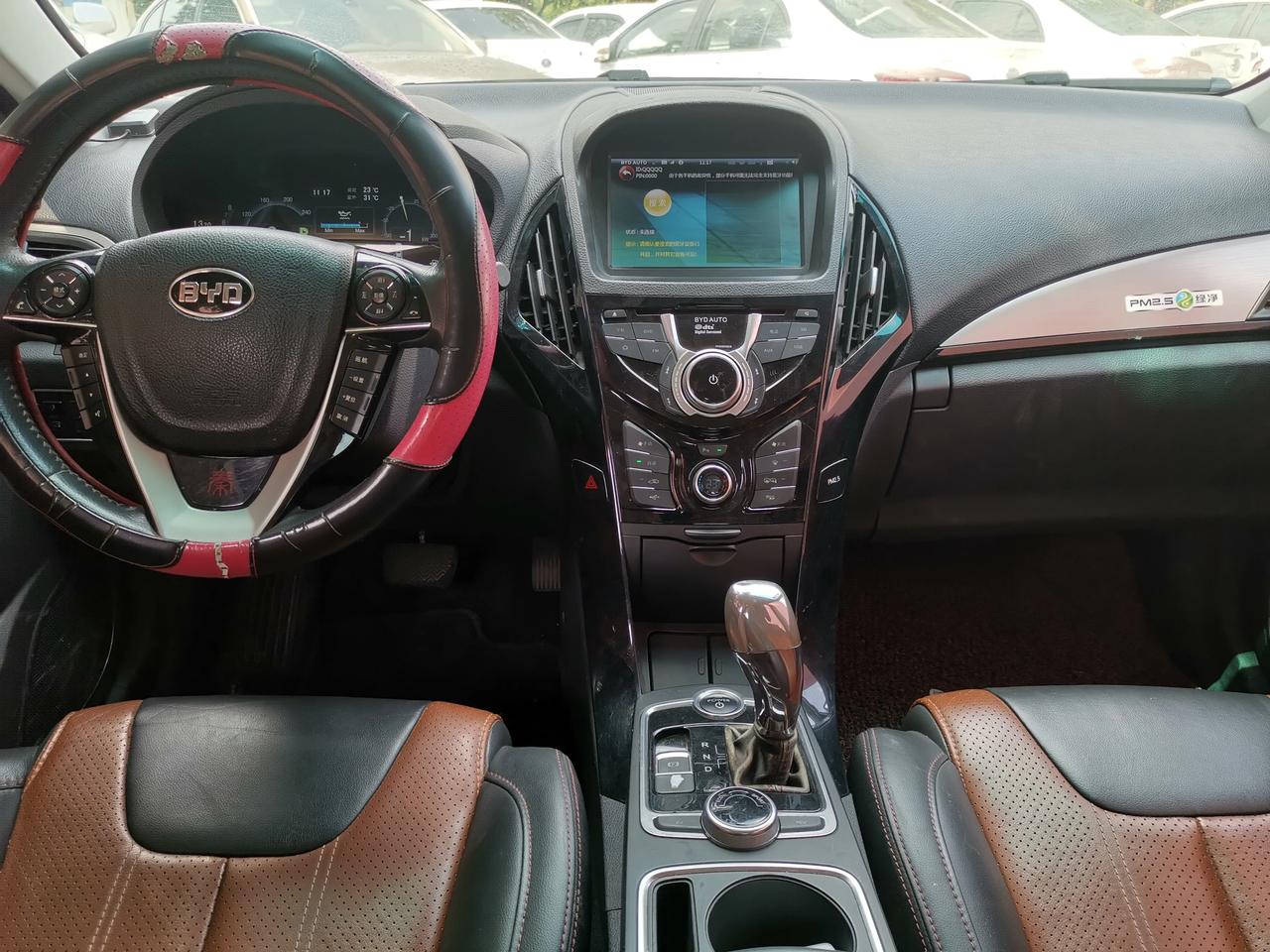 比亚迪秦70油电混合15t无人驾驶遥控泊车功能动力输出功率强劲又省油