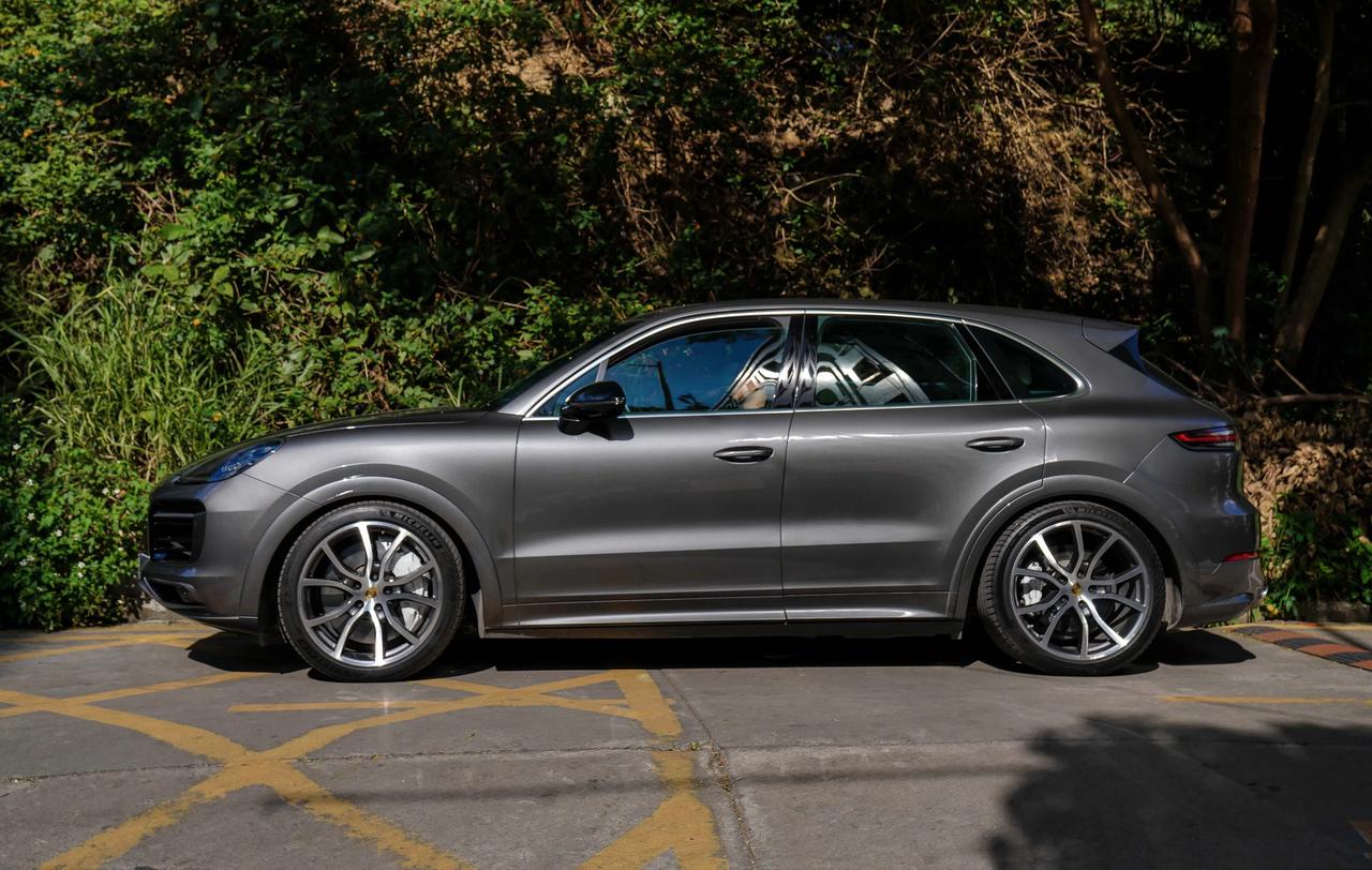 捷车会改装俱乐部#卡宴石英灰carbon design套件