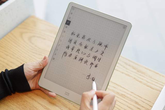 素皮后盖，幸运绿配色，这样的墨案W8你见过吗