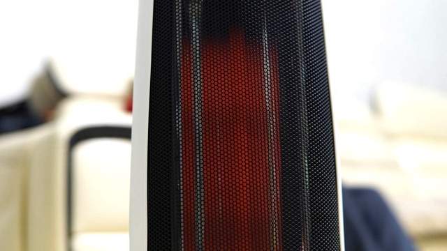 360度全屋制暖 80度广角摇头 蓝宝小企鹅双面立式取暖器