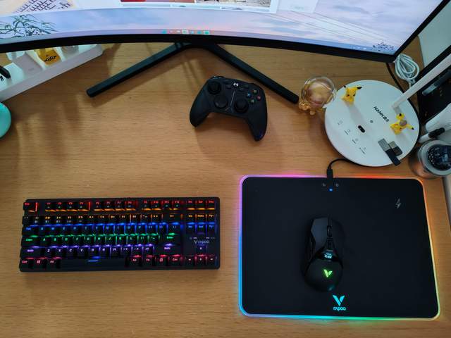 雷柏V500Pro-87机械键盘评测：既能无线连接也能有线连接