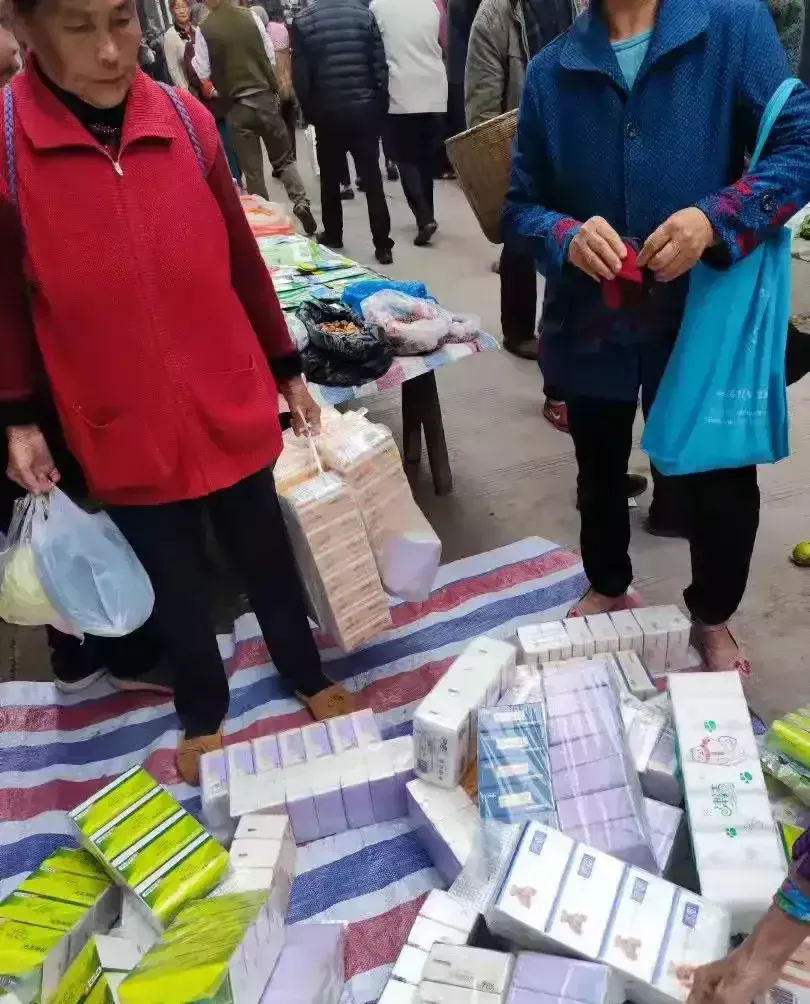 女人不偷不抢靠自己身体赚钱