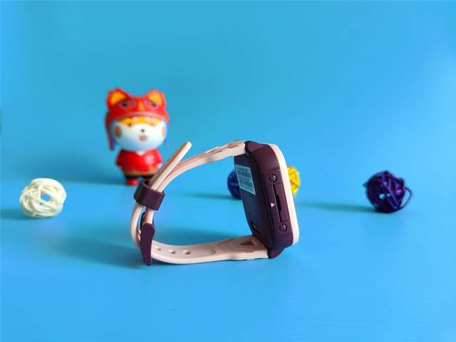 提前给孩子的六一儿童节礼物—支持微信畅聊的360儿童电话手表10X