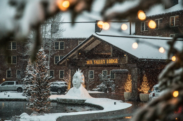滑雪特色旅游小镇—美国太阳谷