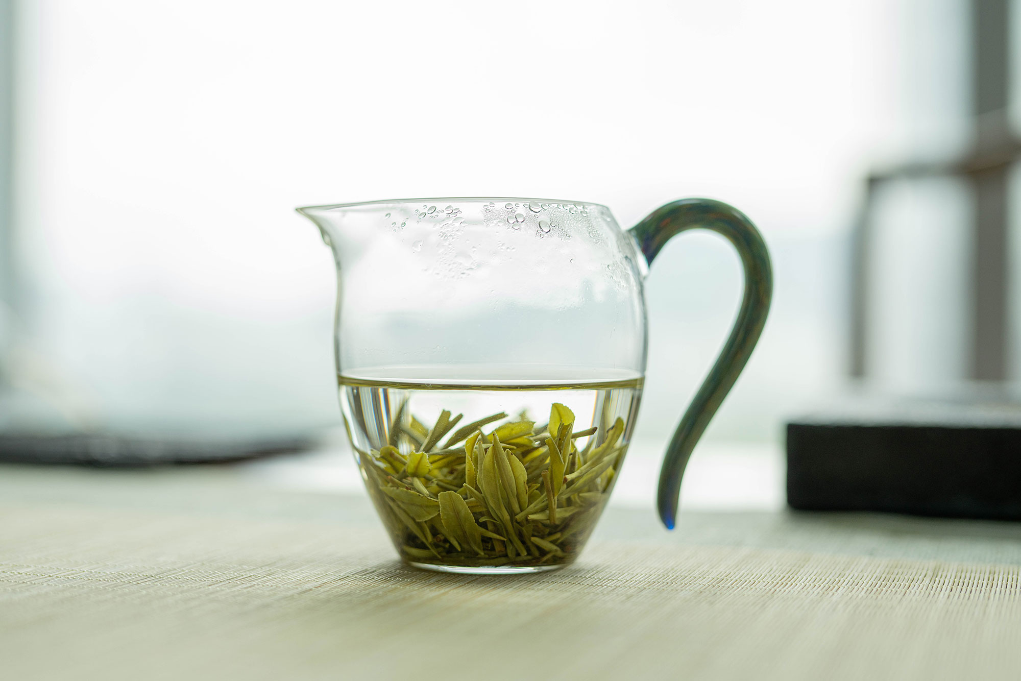 小喜年-绿茶喝起来比其它茶类更加“鲜爽”？与这些因素有关