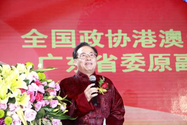 蔡东士:从高考状元到广东省委副书记 内容图20 潮汕网-实时追踪潮商/潮汕/汕头/揭阳/潮州的新闻资讯网站! 蔡东士:从高考状元到广东省委副书记 潮商资讯 图20张