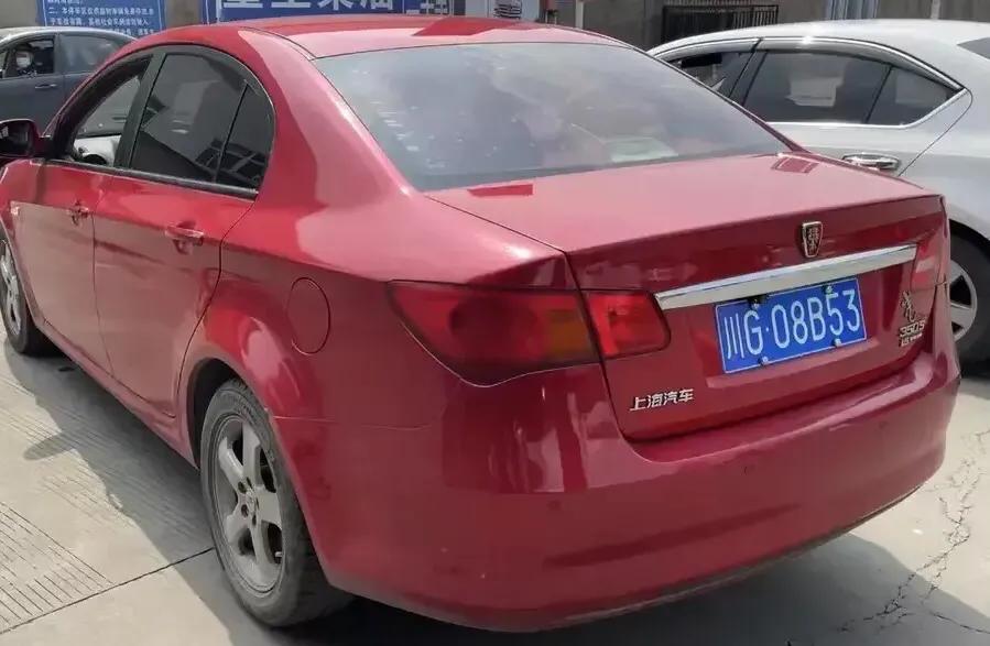 成都头条#自成都市昨天公布了双车牌登记川a.川g以来 大家