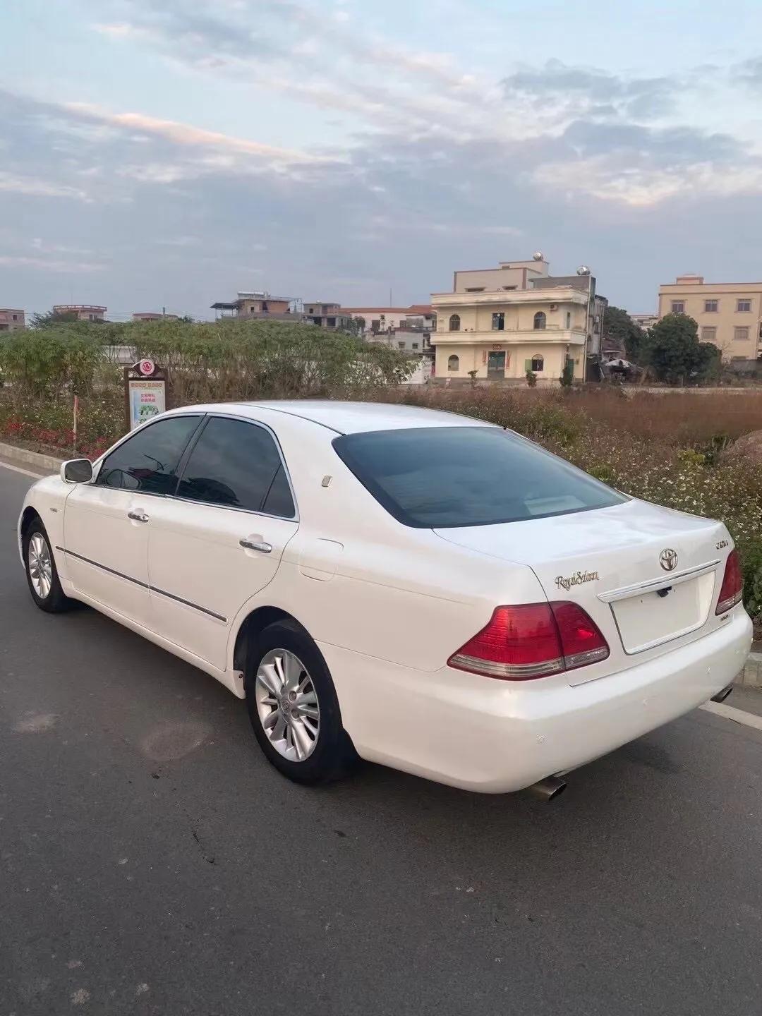 07年最经典稀有的白色十二代皇冠金标v625royal特别纪念版5gr6at前置