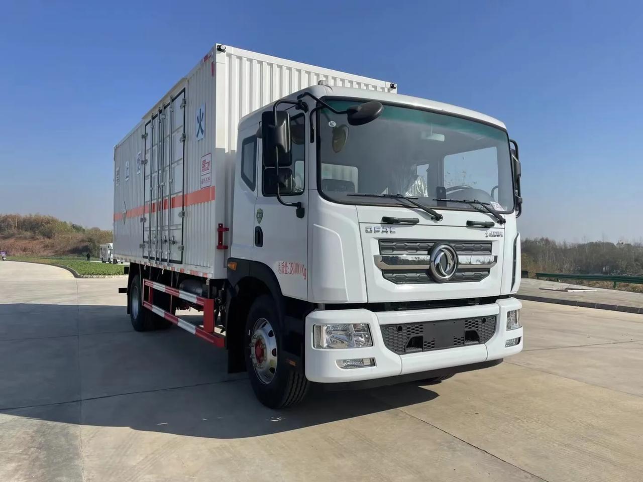 二手车##危险品厢式车#东风多利卡d9腐蚀性物品厢式运输车