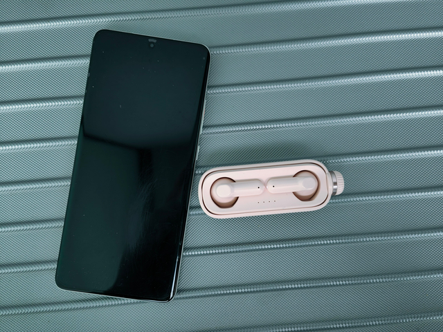 南卡小音舱——拥有超高的颜值以及小巧玲珑的外观！