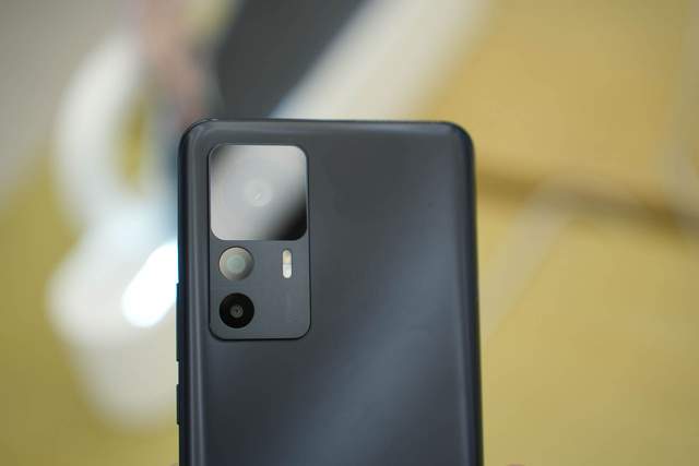 华为Mate50不考虑，iPhone14也是智商税，2999元就能拿下真香机？