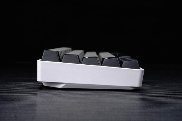 看着舒服，用着得劲，TT无线键鼠打造极简桌面好物