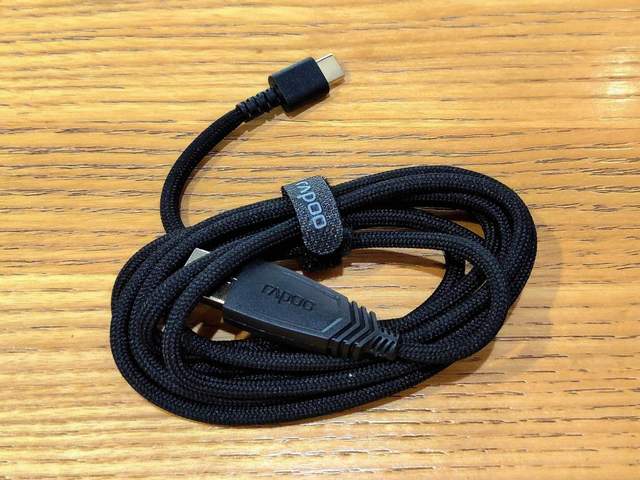 雷柏VT960S无线游戏鼠标，开启OLED屏幕+RGB灯酷炫游戏新体验