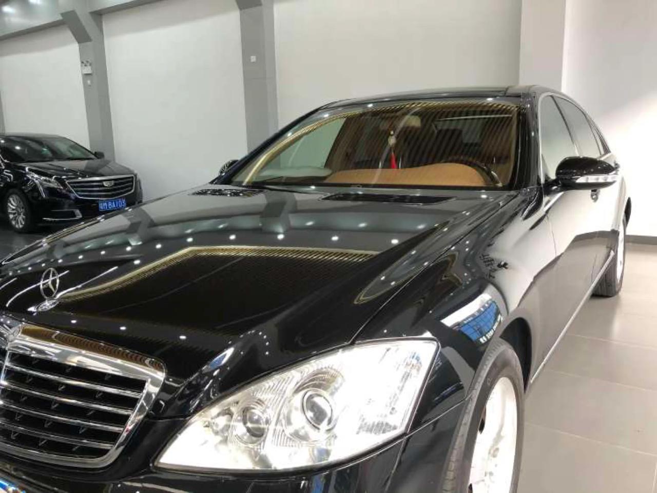 奔驰s350豪华版09年5月粤a牌车况精品全景天窗电尾冰箱四座通风加热