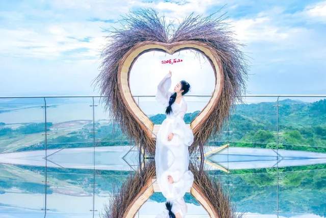 相约520巨石山，共赴春光无限