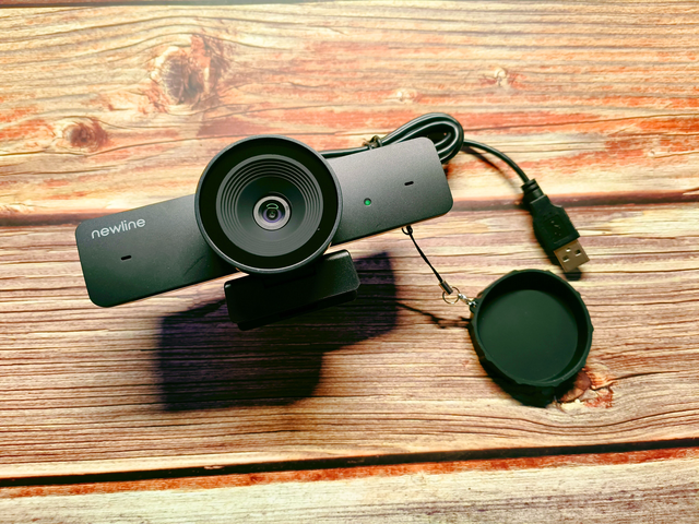 居家网课怎么上体验最好？Newline AI高清摄像头NewEye告诉你答案