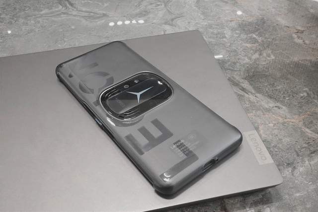 重度游戏患者首选：拯救者Y90电竞手机体验