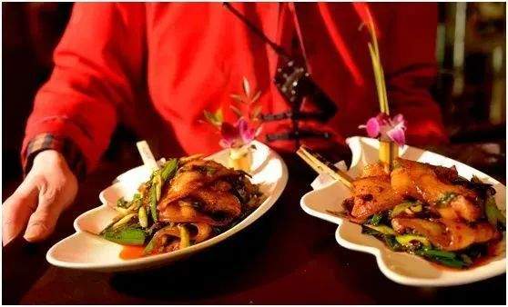 海底捞分拆海外上市;同庆楼加码预制菜;豪客来投资陈香贵|周报 海底捞分拆海外上市;同庆楼加码预制菜;豪客来投资陈香贵|周报