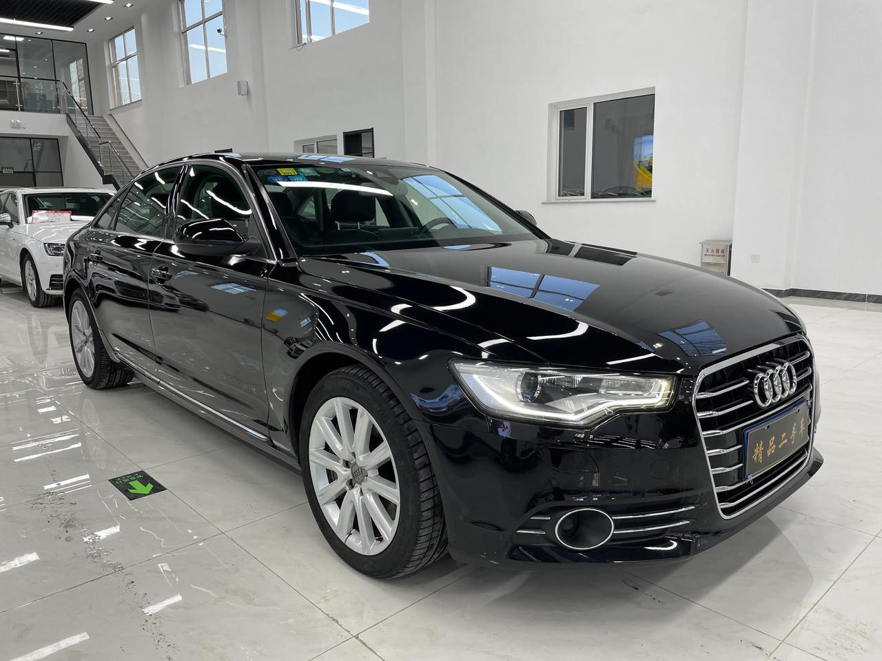 2012年3月,更加年轻化的c7奥迪a6l在中国上市 当时奥