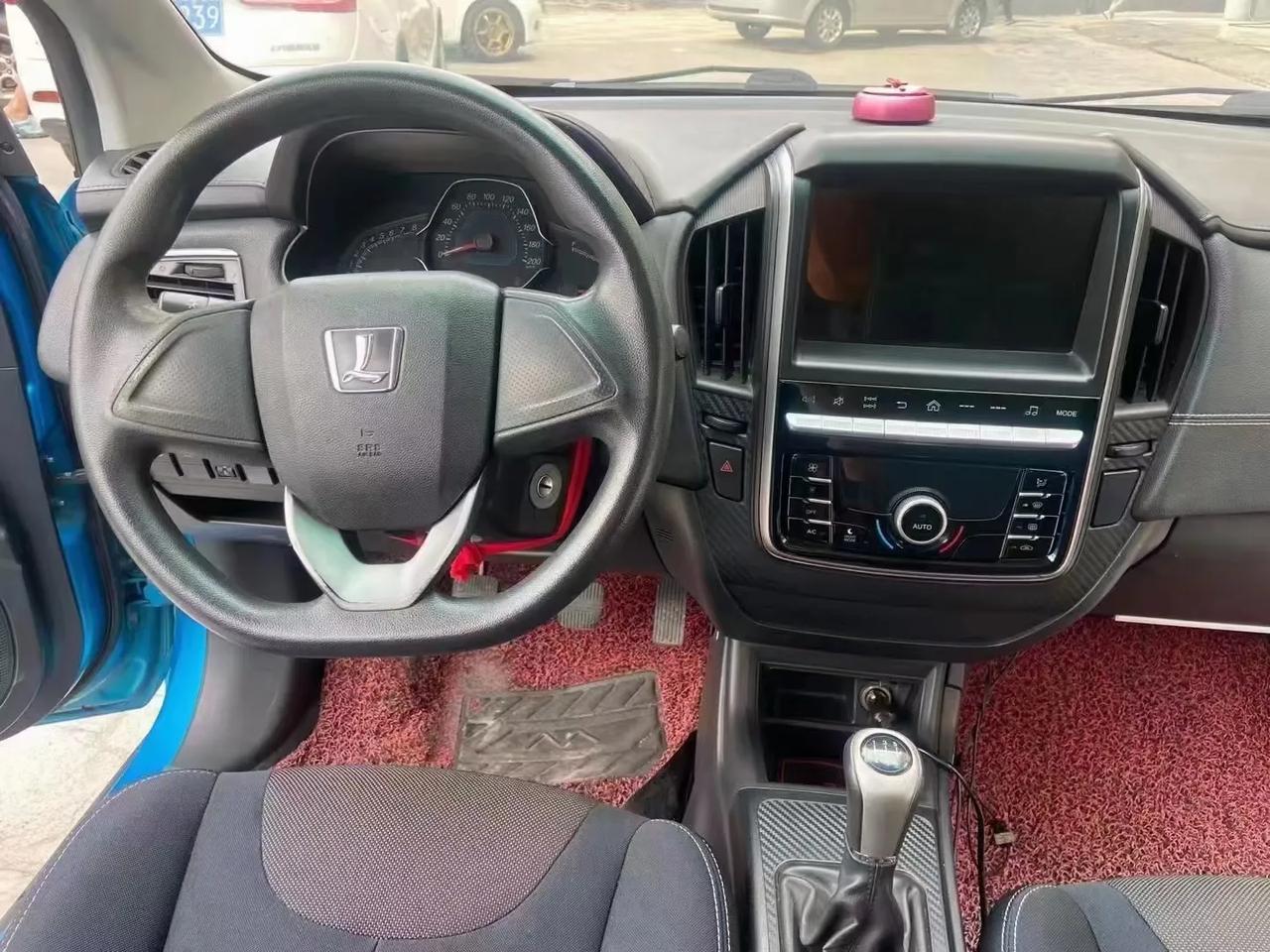 2016年纳智捷s3i,1.6l手动波天窗,出2.38万,东