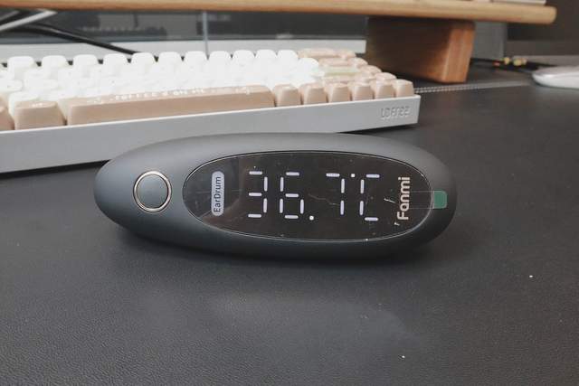 快人一步测体温？准确快速，凡米鼓膜耳温枪体验