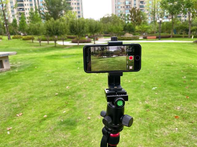 三脚架都这么卷了吗？斯莫格三脚架评测，一“架”就能走天下