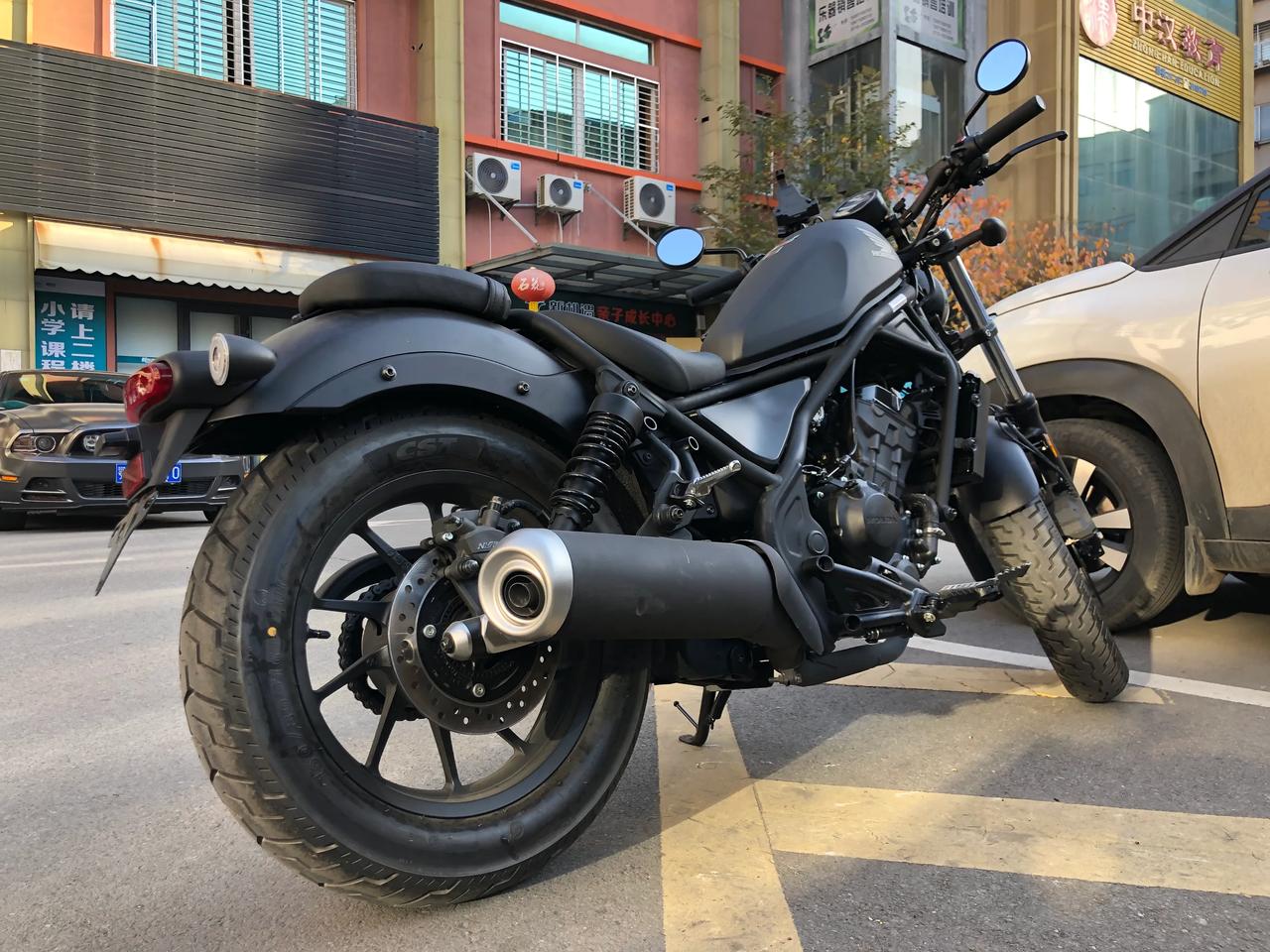 新大洲本田cm300cc看起来不错