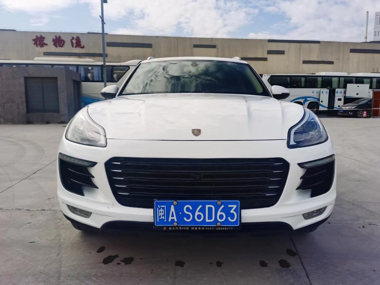 20185众泰sr9号称保时泰20t自动全景天窗无钥匙进入一键启动多功能