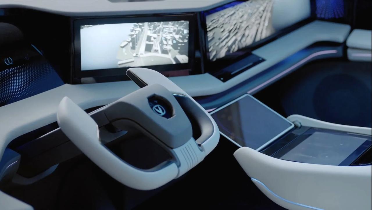 未来…谁的方向盘设计得更未来更科幻__懂车帝