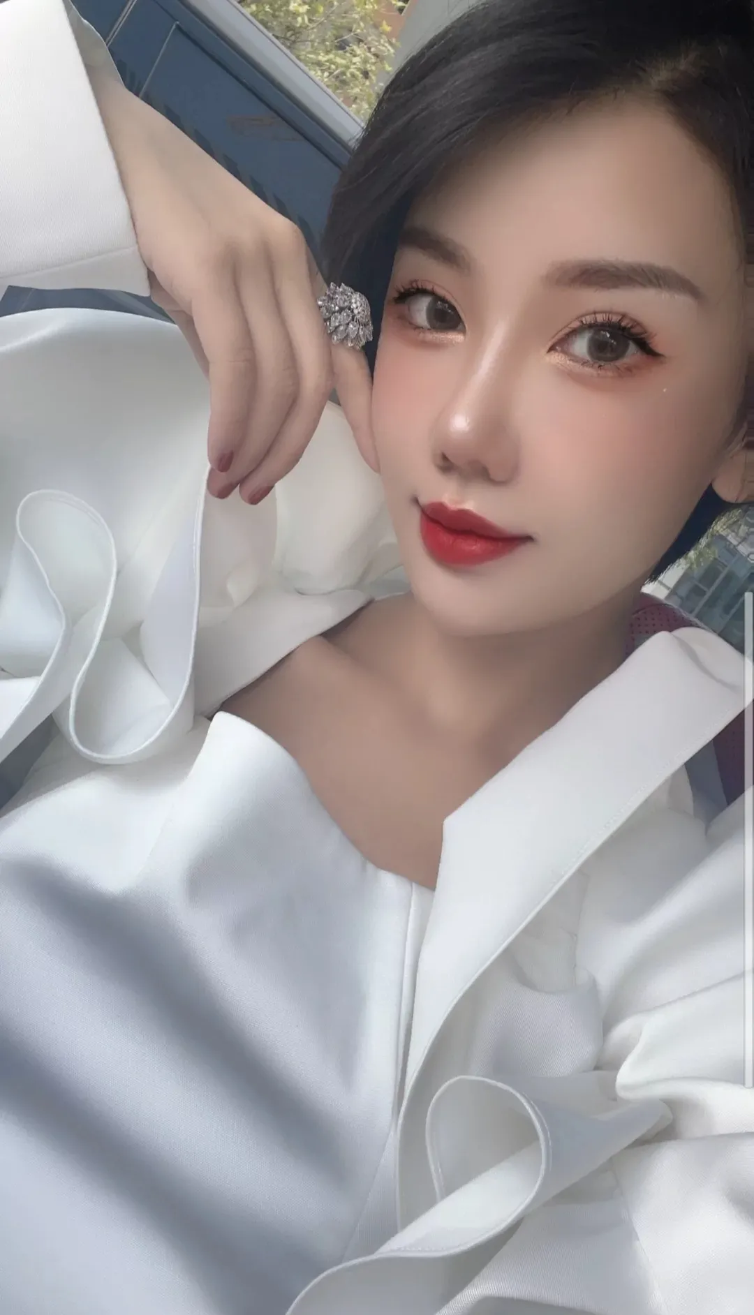安若曦的老公到底是谁?与李明L、王X人、李四传绯闻,辛巴又有何恩怨