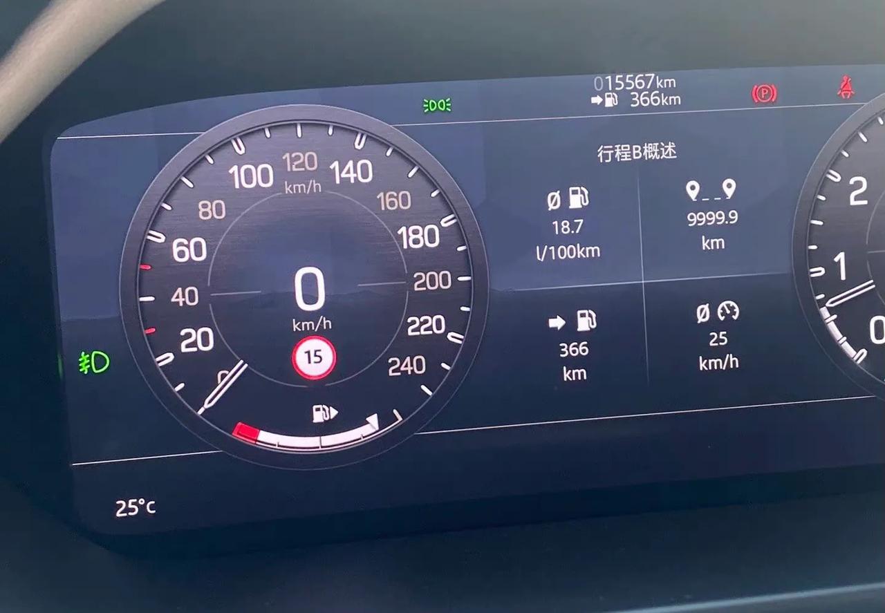 路虎不愧叫油老虎家里不开个加油站都不敢买还有卫士的油耗是真的夸张