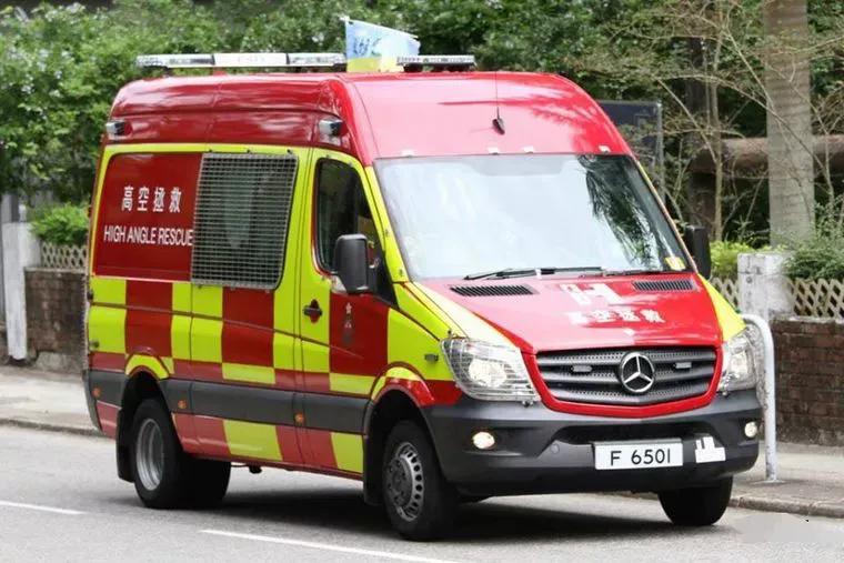 经典车欣赏奔驰凌特sprinter香港消防车警车高空拯救fsd