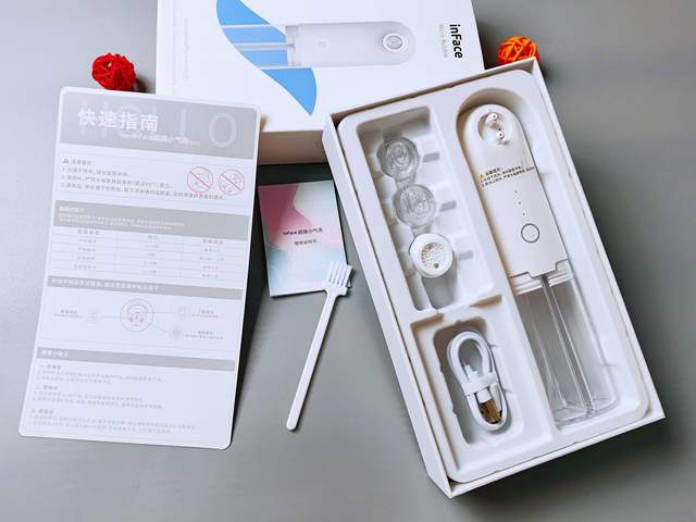 你有祛黑头的烦恼吗? inFace 超微小气泡清洁仪温润祛黑头不伤肤