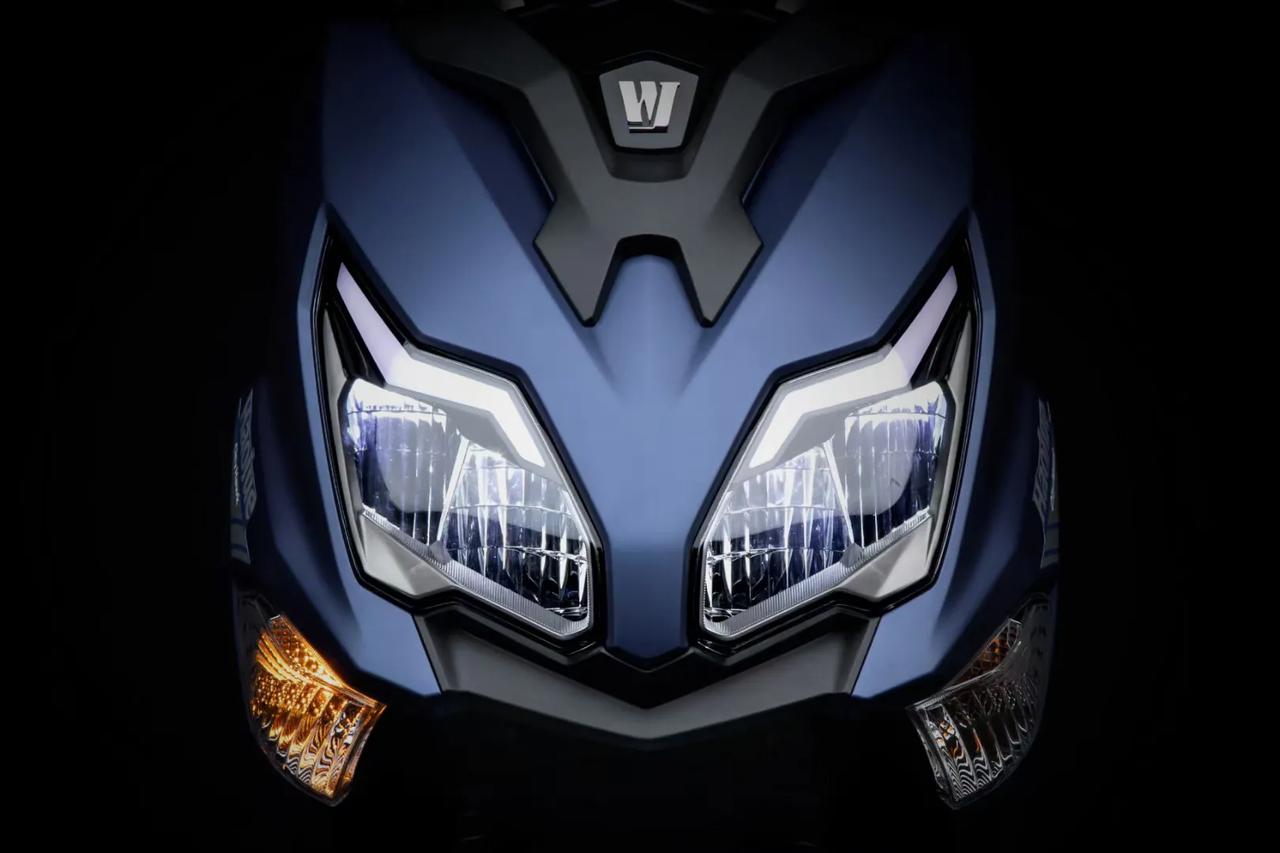 摩博会已经天了 明天最后一天 豪爵展出的称为小超人的xcr3