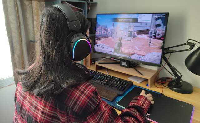 RGB配合虚拟7.1声道，从此战场无往不胜！