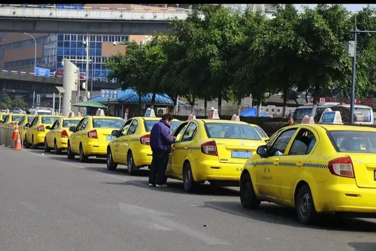在万州跑出租车赚钱不 在重庆跑出租车赚钱么