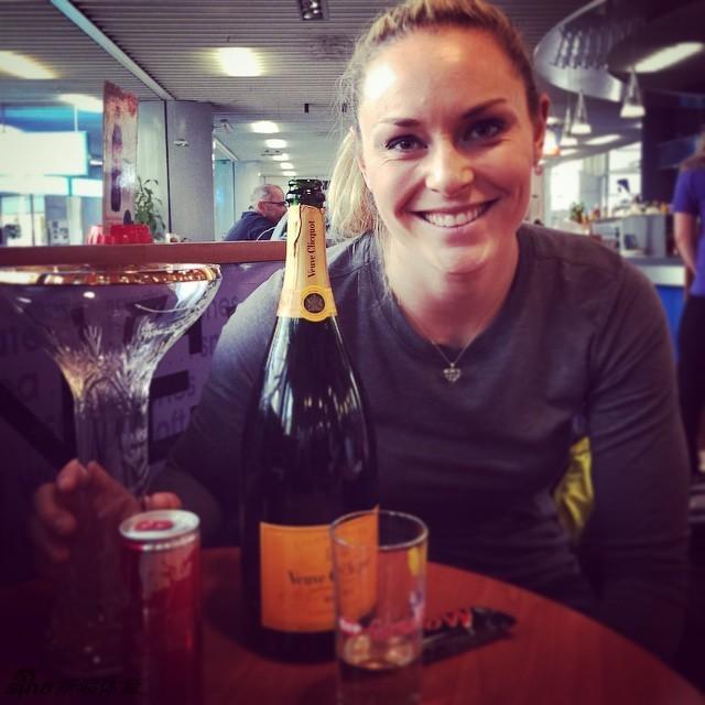 冰雪女王，冰雪女王主题曲（搞定身家超10亿的伍兹图片）