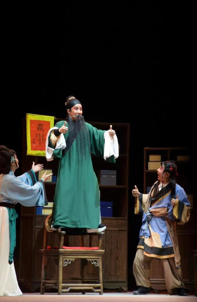 范进中举多少岁，范进中举的时候有多少岁（却很少有人知道他后来有多厉害）