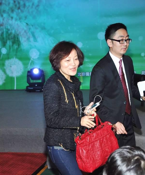 赵薇个人资料简介，女演员赵薇个人资料（儿子离婚分走5.2亿）