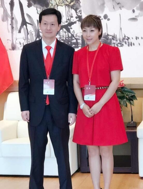 孙悦老公吴飞舟，IT大佬娶明星妻子，恩爱多年育有一子