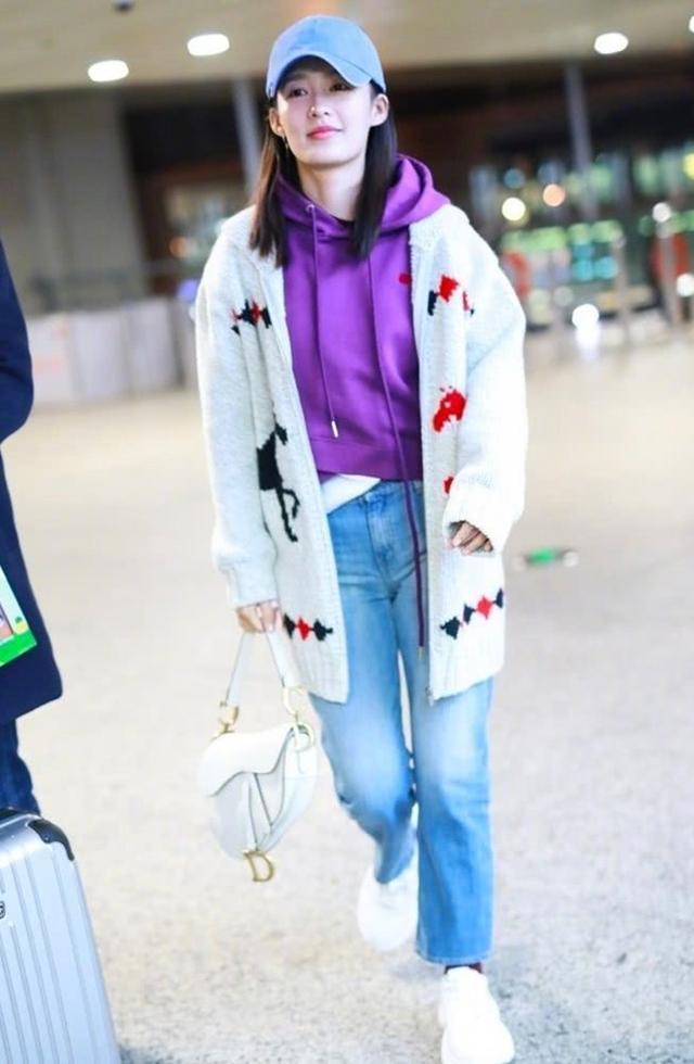 冬天穿什么衣服，冬天里面穿什么衣服（冬天穿衣的“万能法则”）