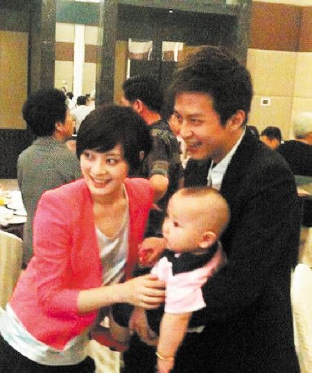 恩爱夫妻邓超、孙俪：结婚11年，我们幸福得像花儿一样