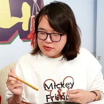 浪味仙是女的还是男，浪味仙是女生还是男生（“浪胃仙”90后小伙子凭实力爆红网络）