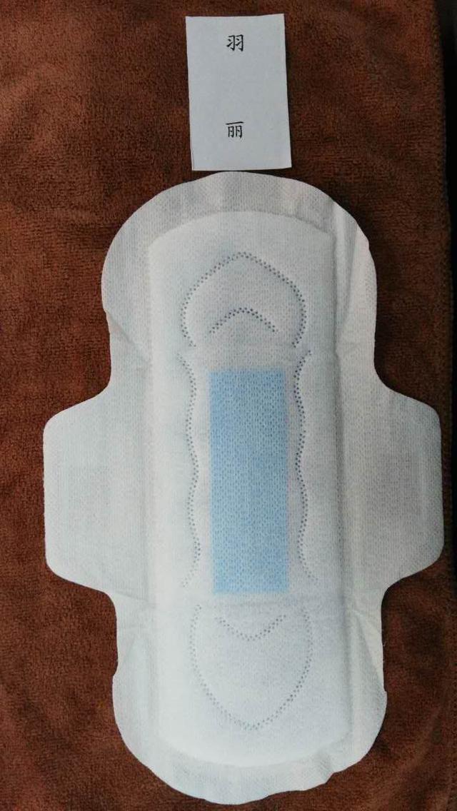 用女朋友用过的卫生巾图片