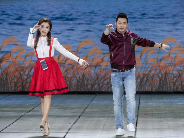 沙溢朱迅表演的小品过河(小品过河沙溢朱迅完整版)-天晟网