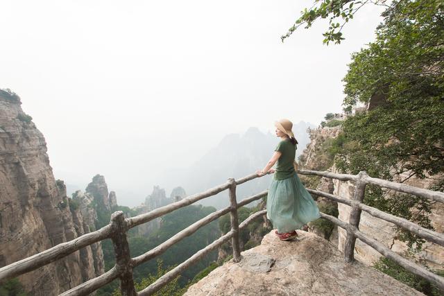 白石山最佳旅游时间（离北京最近的文艺小资旅行目的地）(2)