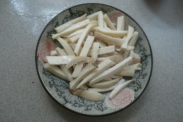 老年人吃杏鲍菇的坏处（杏鲍菇炒青椒）(6)