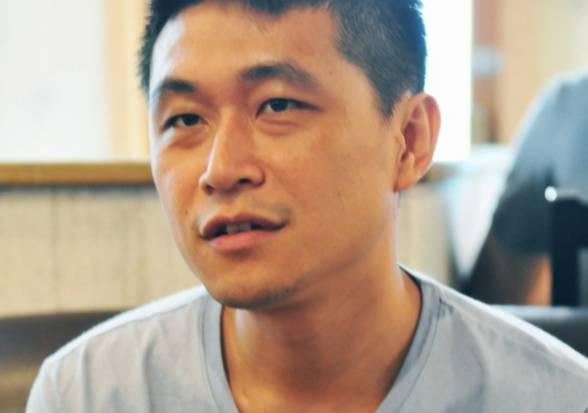 �۾���ӰϷ:Ϊ�˾ȱ����İ�����,�������ھ�(��Ա�����飬��æ������������䣬�뷽�跨����ĸ�׹�ľ������)