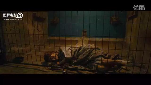 医生示范身体乳